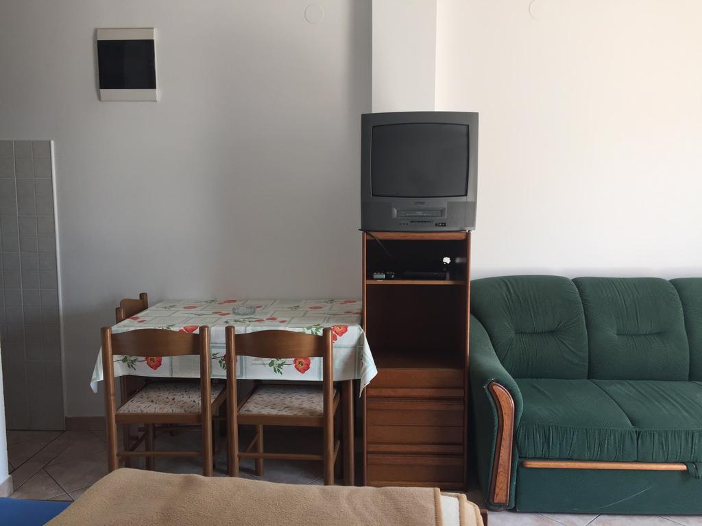 Apartments Antonia Malinska Εξωτερικό φωτογραφία