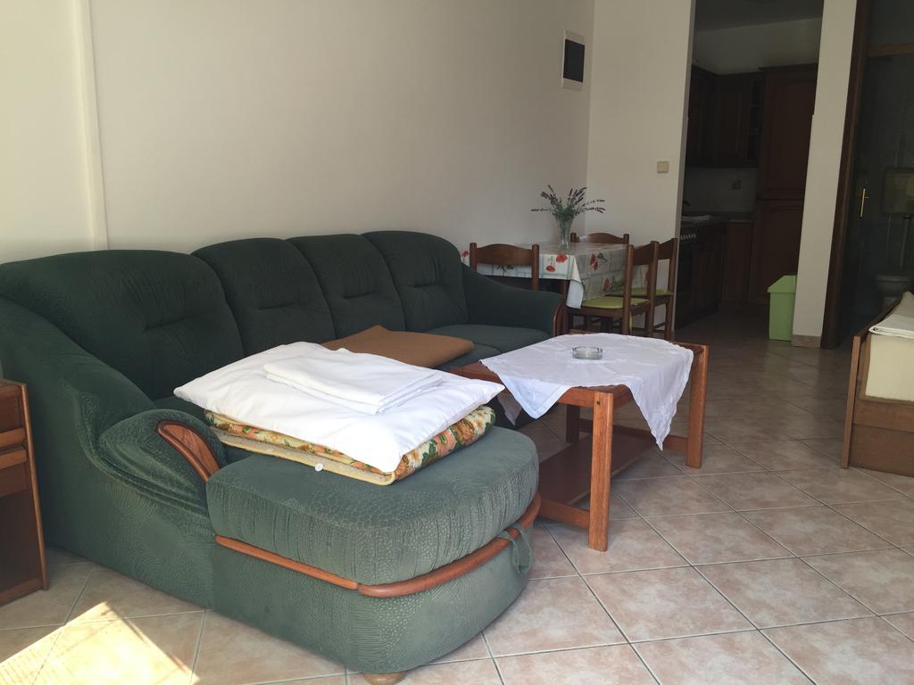 Apartments Antonia Malinska Εξωτερικό φωτογραφία