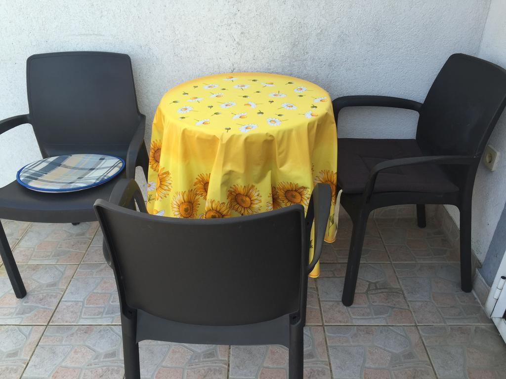 Apartments Antonia Malinska Εξωτερικό φωτογραφία